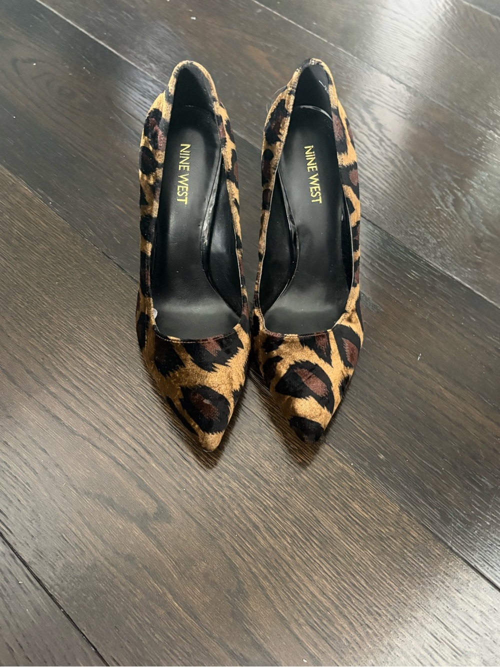Nine West leopard print pointed-toe pumps